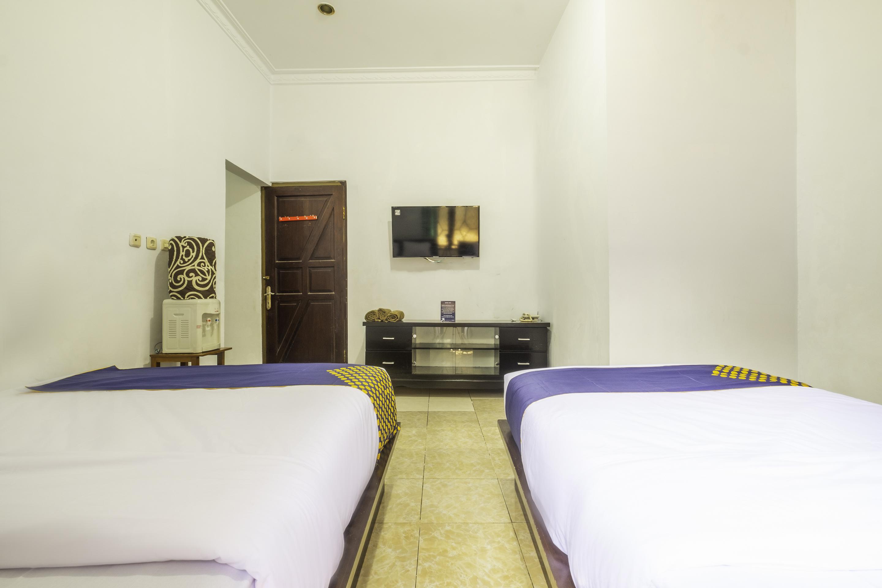 Spot On 2395 Hotel Aden 2 Syariah Tasikmalaya Dış mekan fotoğraf