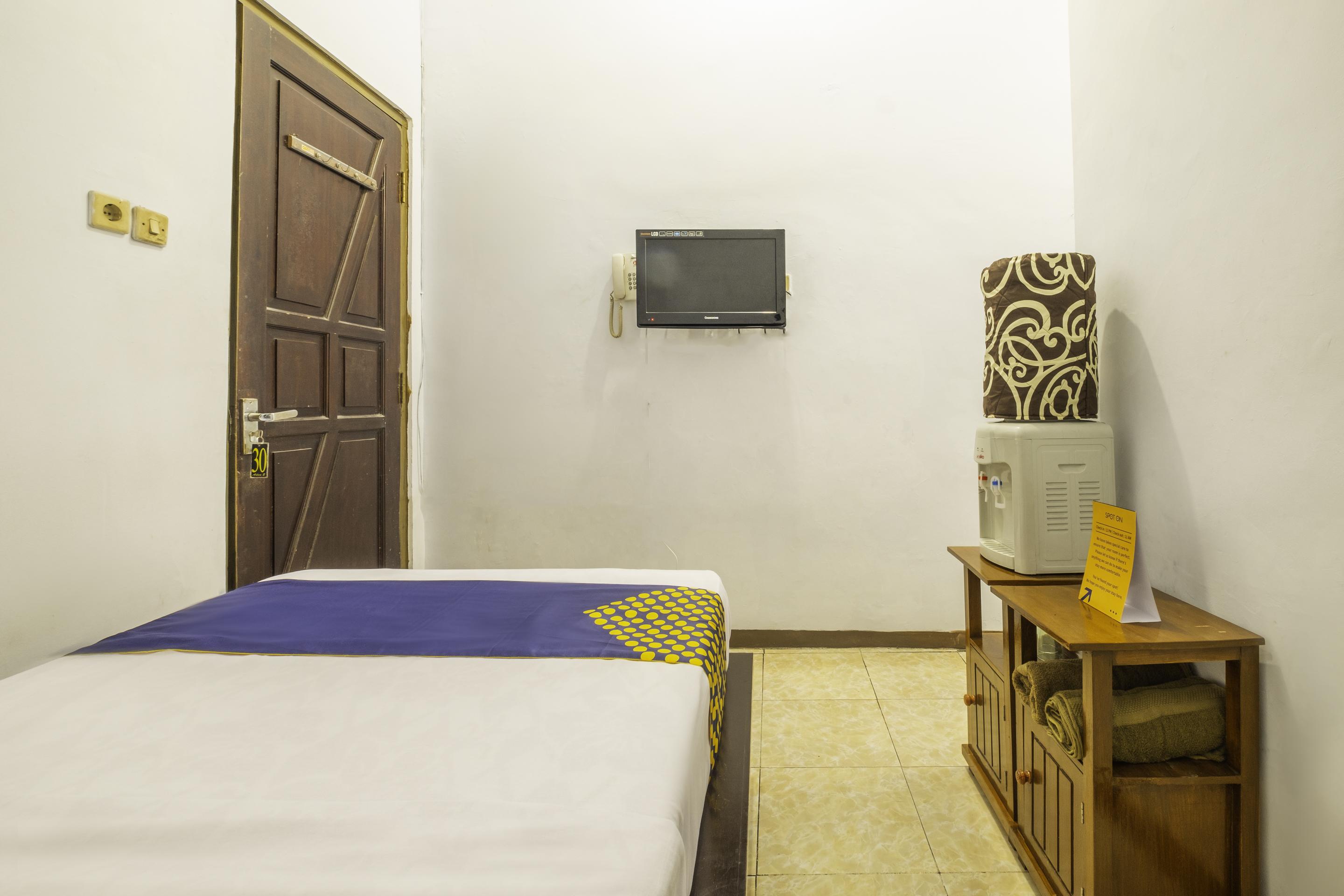 Spot On 2395 Hotel Aden 2 Syariah Tasikmalaya Dış mekan fotoğraf