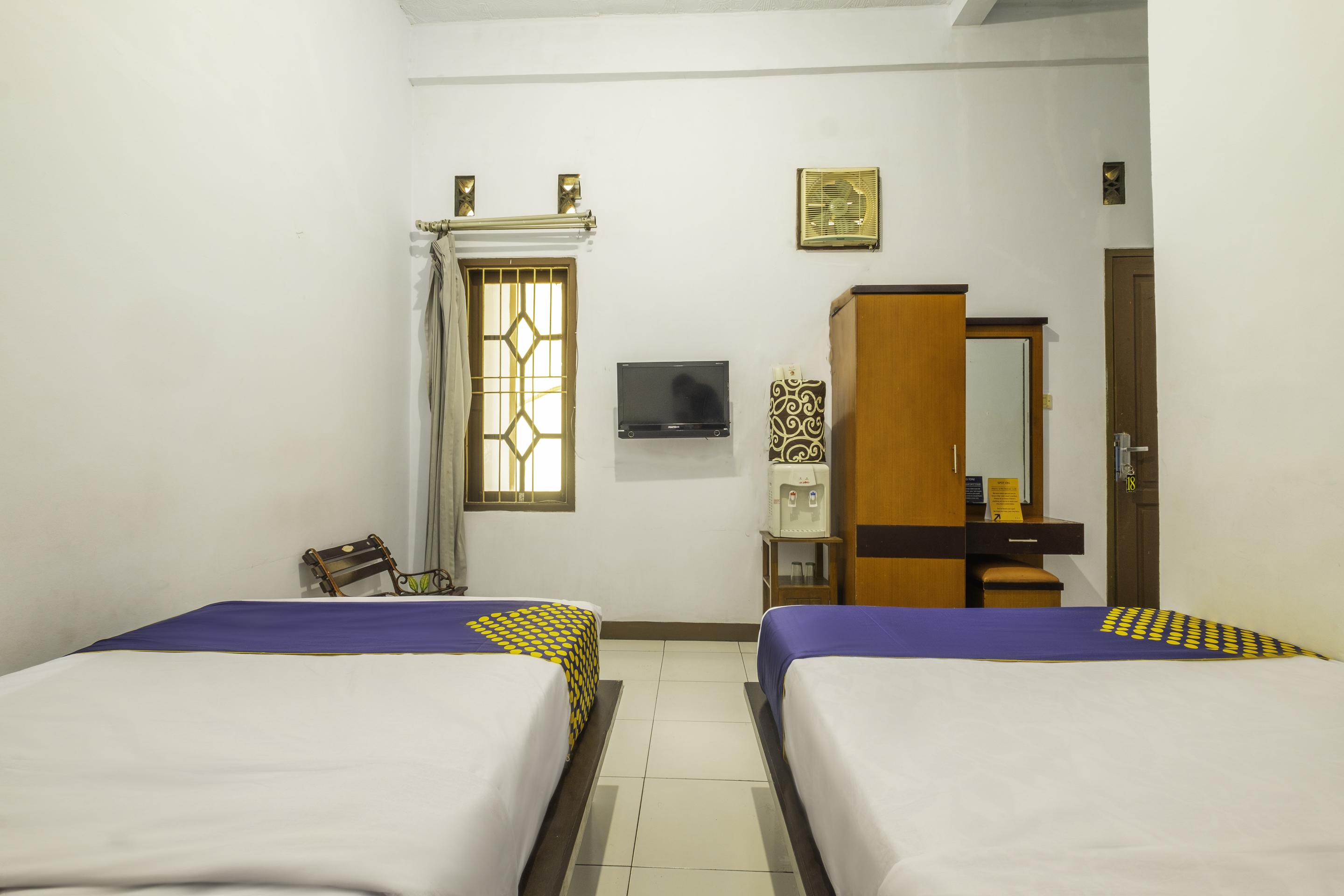 Spot On 2395 Hotel Aden 2 Syariah Tasikmalaya Dış mekan fotoğraf