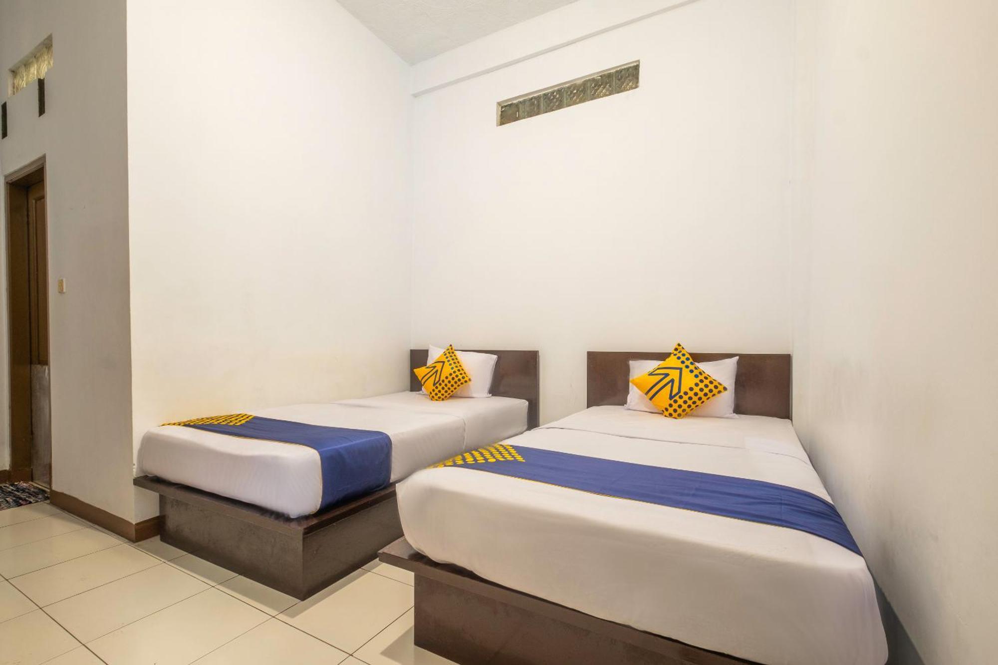 Spot On 2395 Hotel Aden 2 Syariah Tasikmalaya Dış mekan fotoğraf