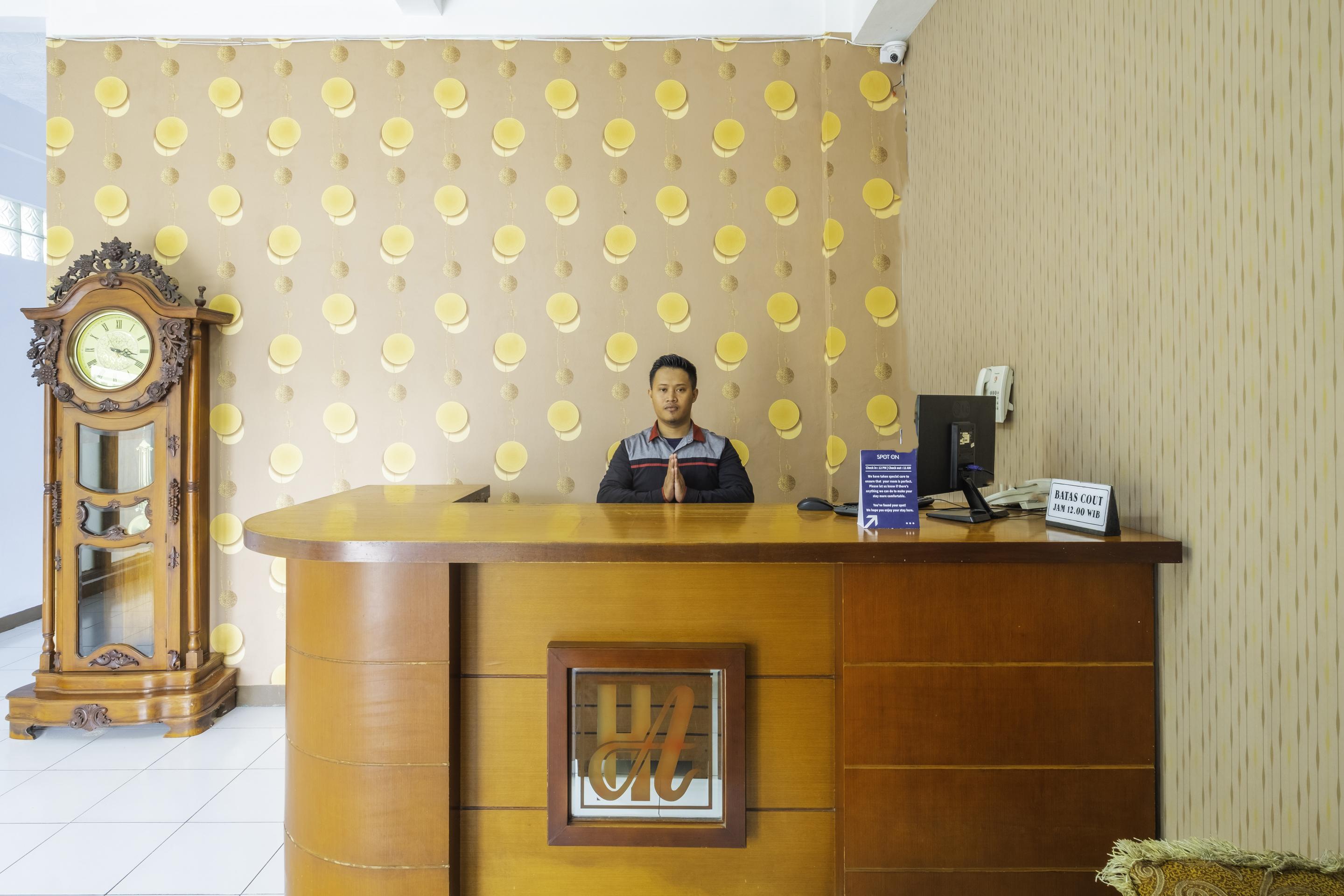 Spot On 2395 Hotel Aden 2 Syariah Tasikmalaya Dış mekan fotoğraf